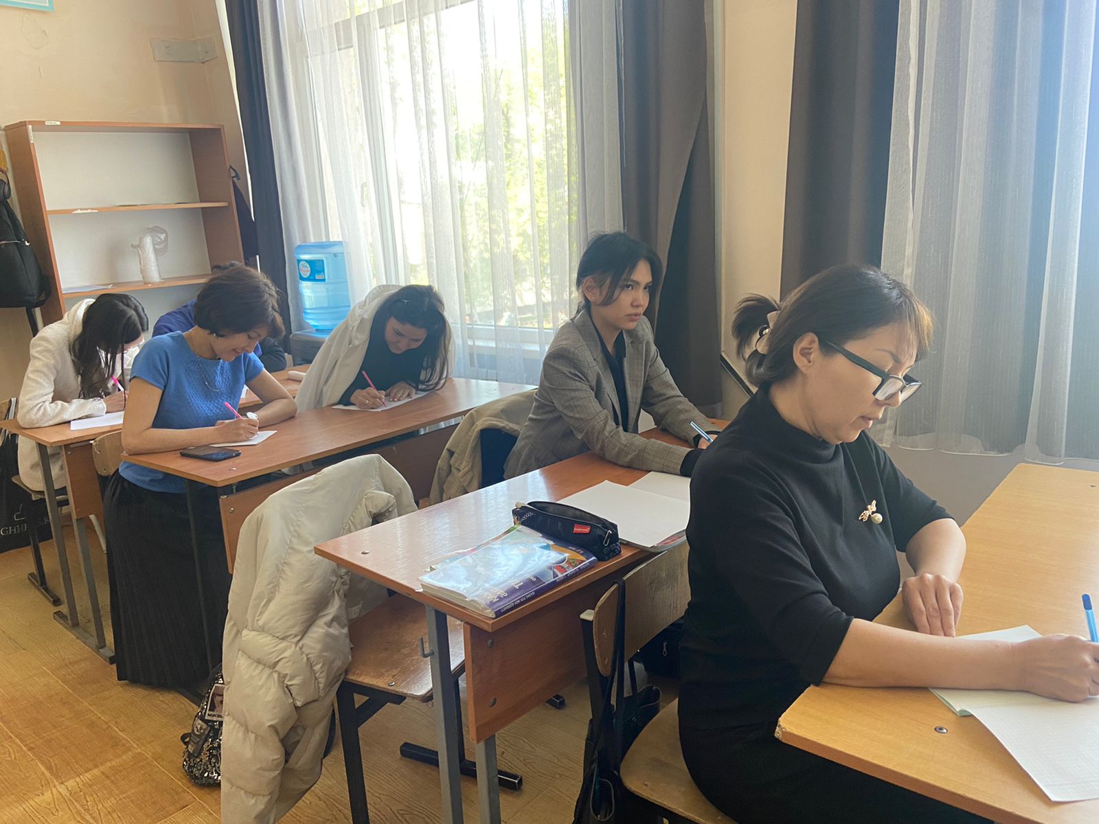 04.05.2023 в 11:00 в КГУ ОШ №9 прошел "Общенациональный  патриотический диктант среди учителей и учащихся" на тему "Еркін ел ұрпағы"